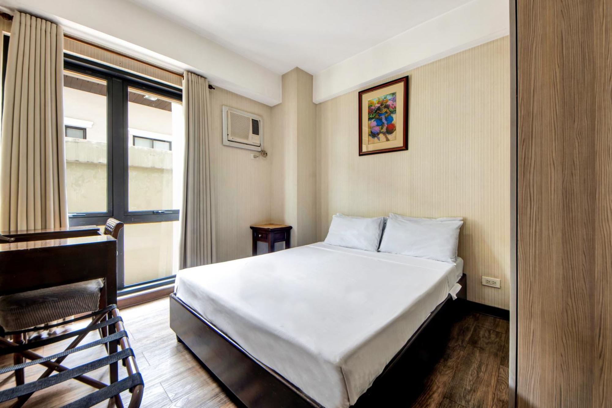 Ceo Flats Hotel Makati City Exterior photo